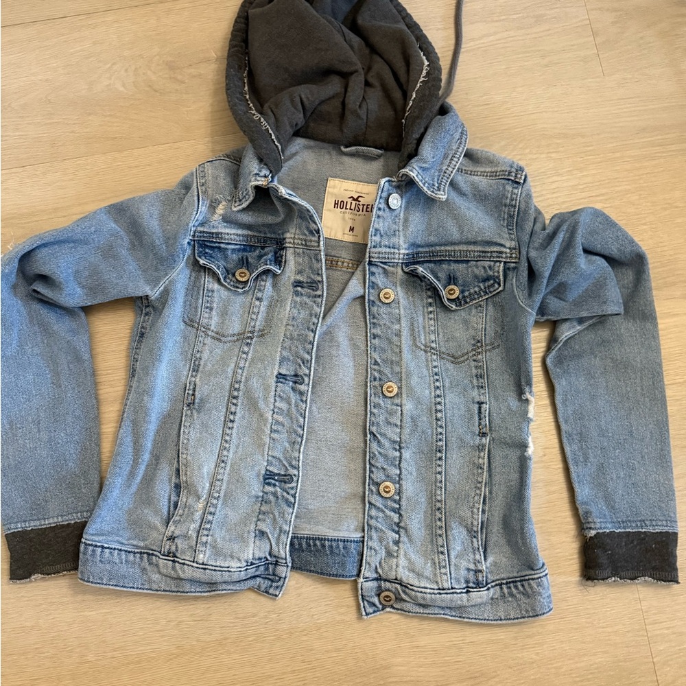 Hollister Kids Light Blue Denim Jacket with Dark Hood #vantage
#Y2K
